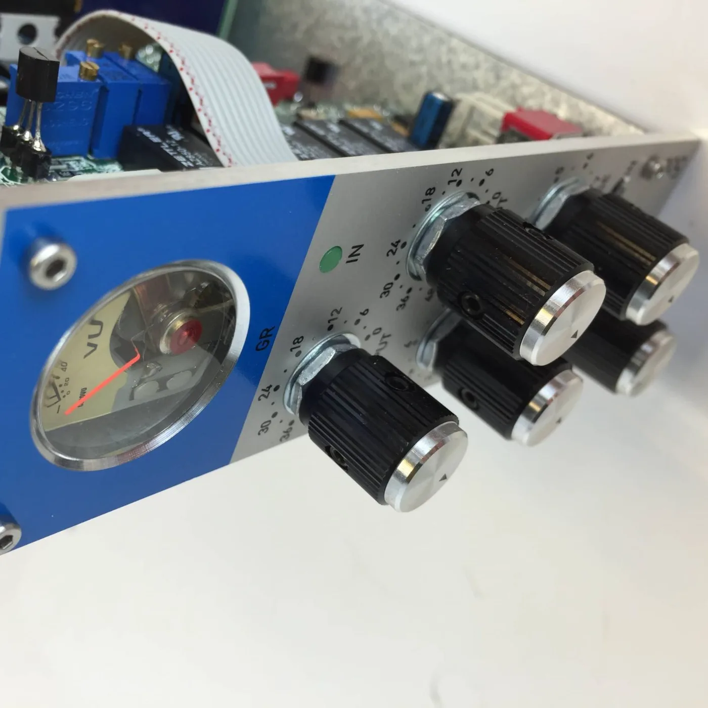 576 Blue Stripe Rev A FET Compressor